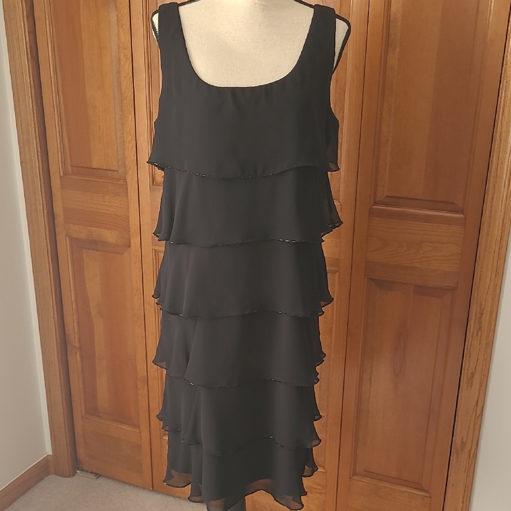 Patra Black Tiered Midi Dress